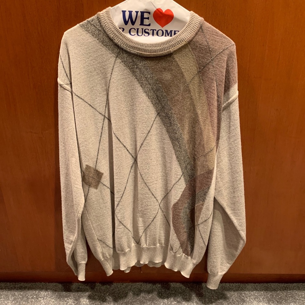 Men’s sweater